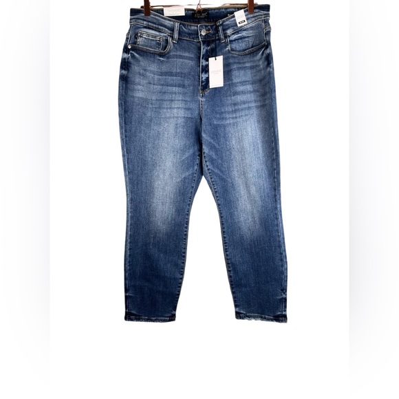 Judy Blue Denim - NWT Judy Blue Boyfriend Fit Mid Rise Jeans Size 16W